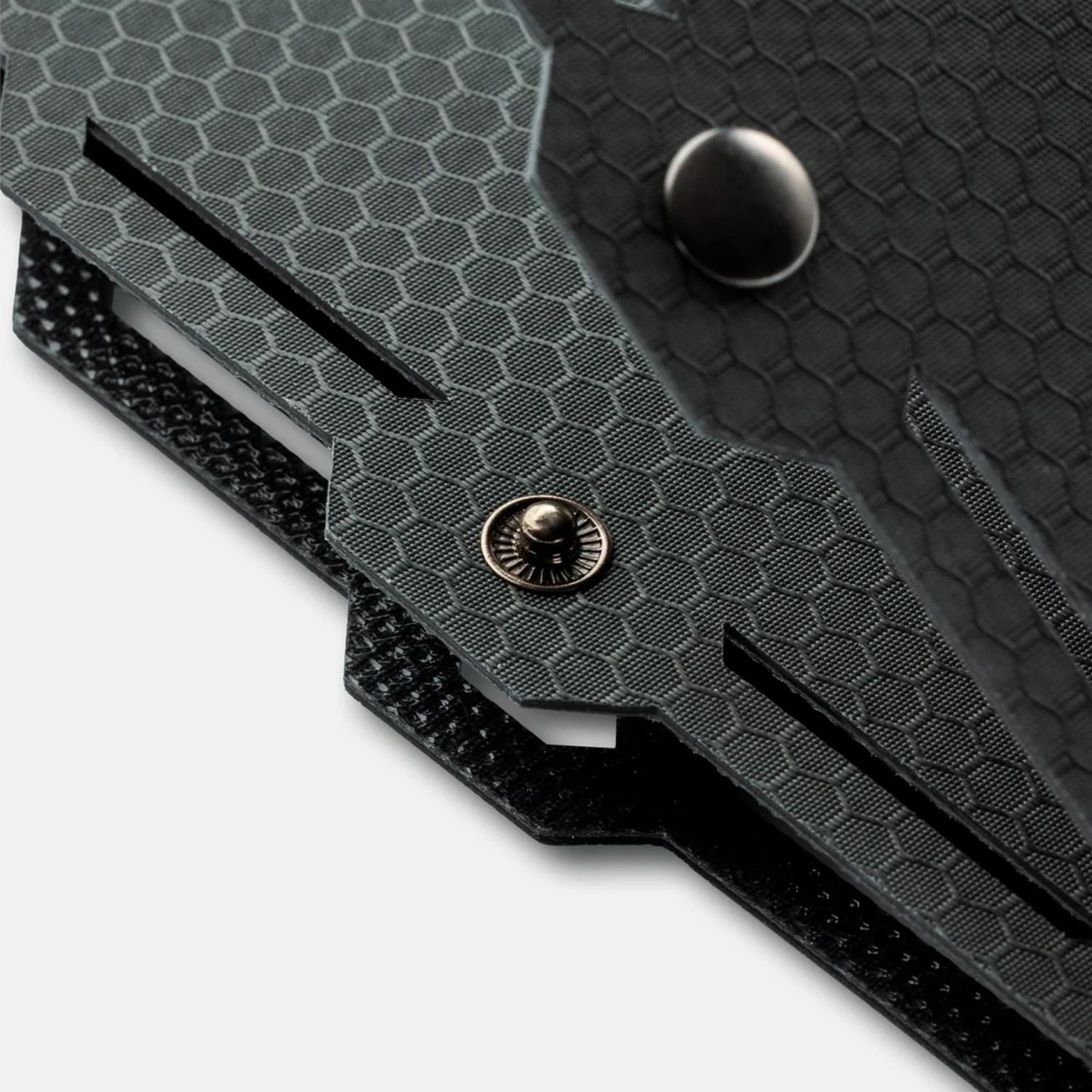 Dark Energy Spectre 18W Solar Panel - Gray close up view 