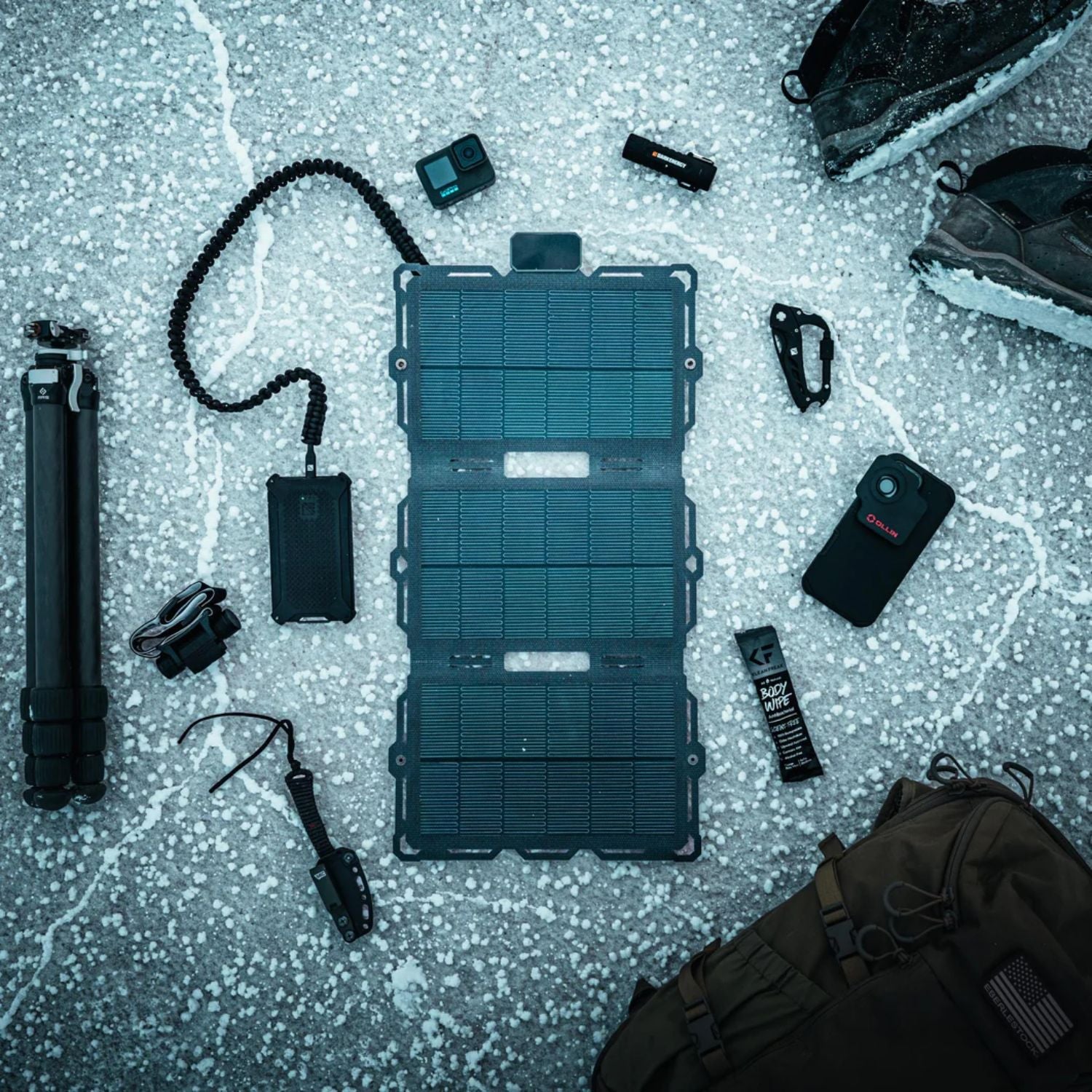 Dark Energy Spectre 18W Solar Panel - Gray connected to a different gadgets 