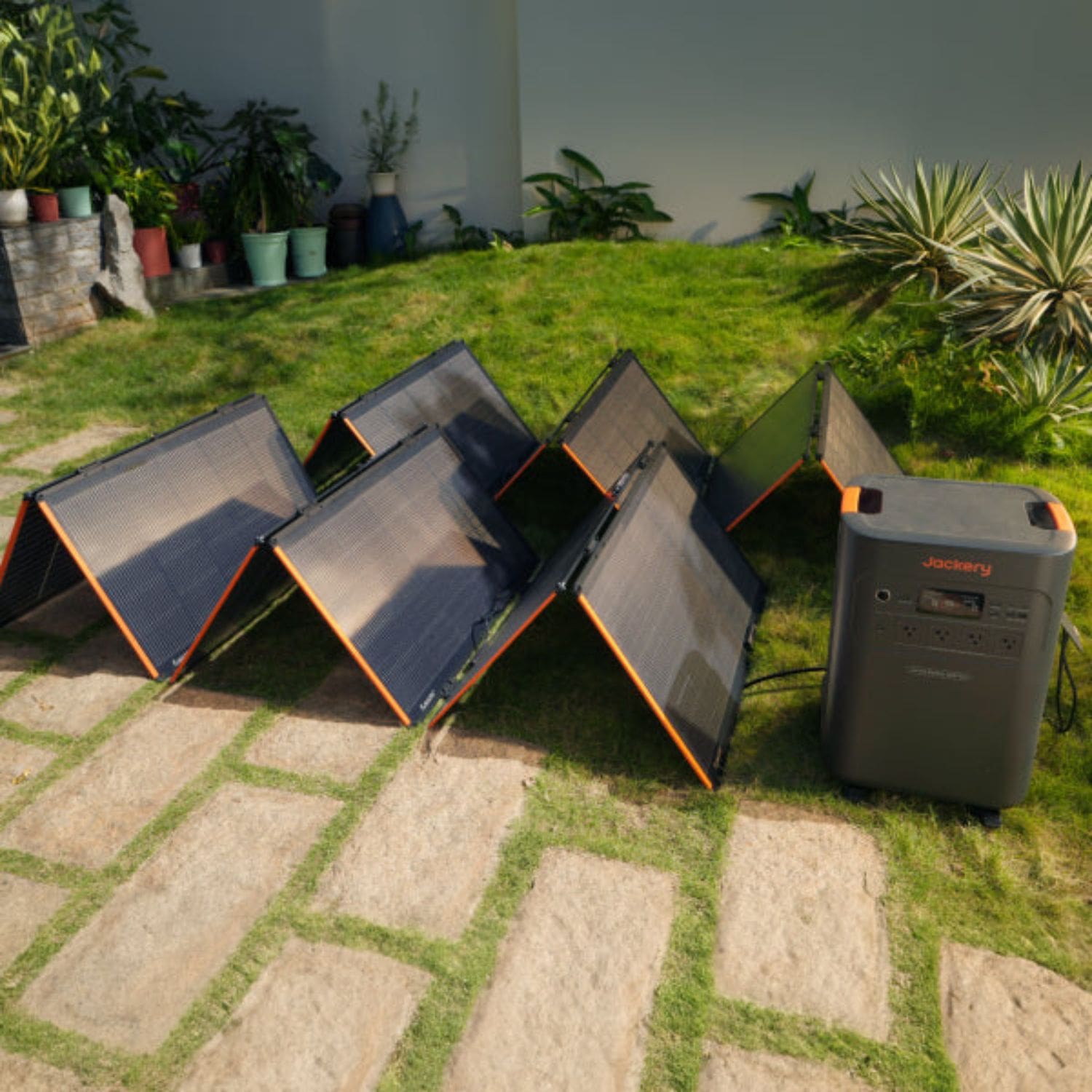 Jackery Battery Pack 5000 Plus + Jackery SolarSaga 500 X