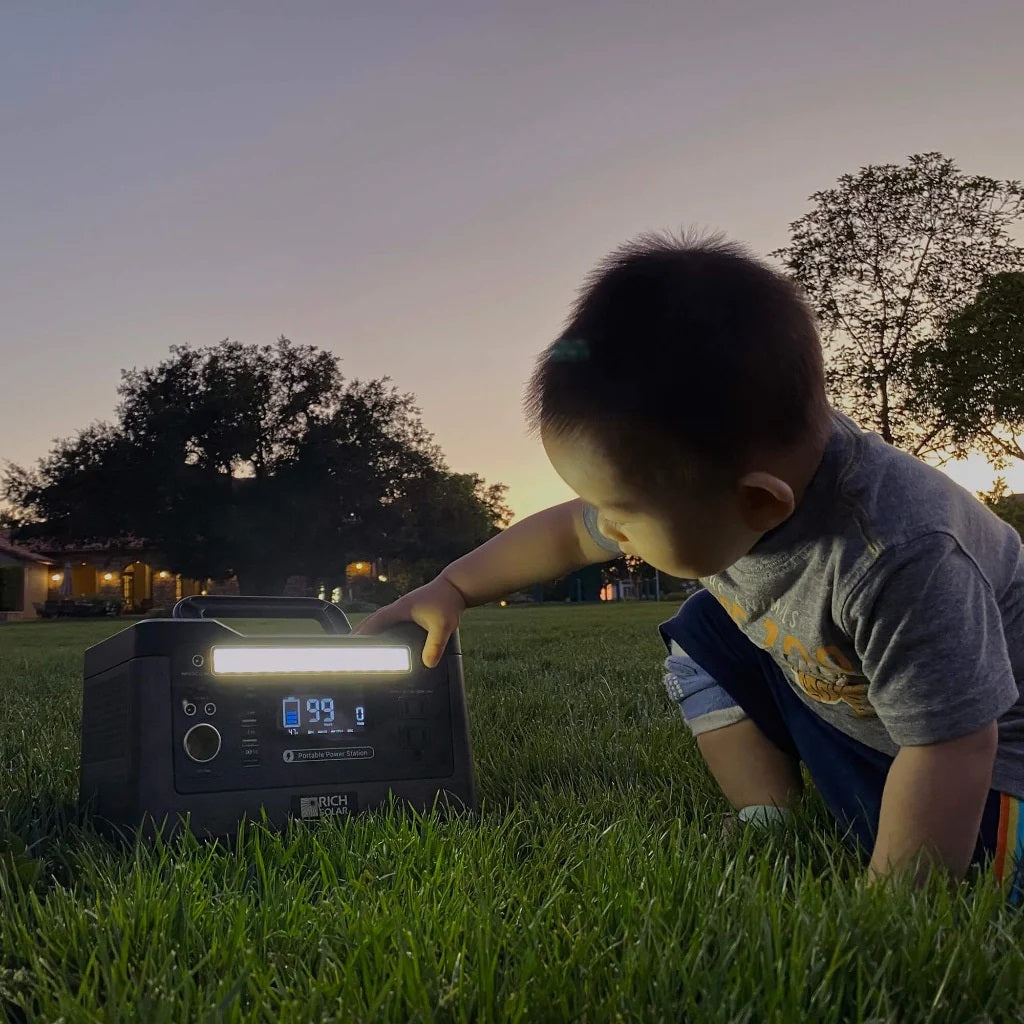 Rich Solar X500 Lithium Portable Power Station Operating