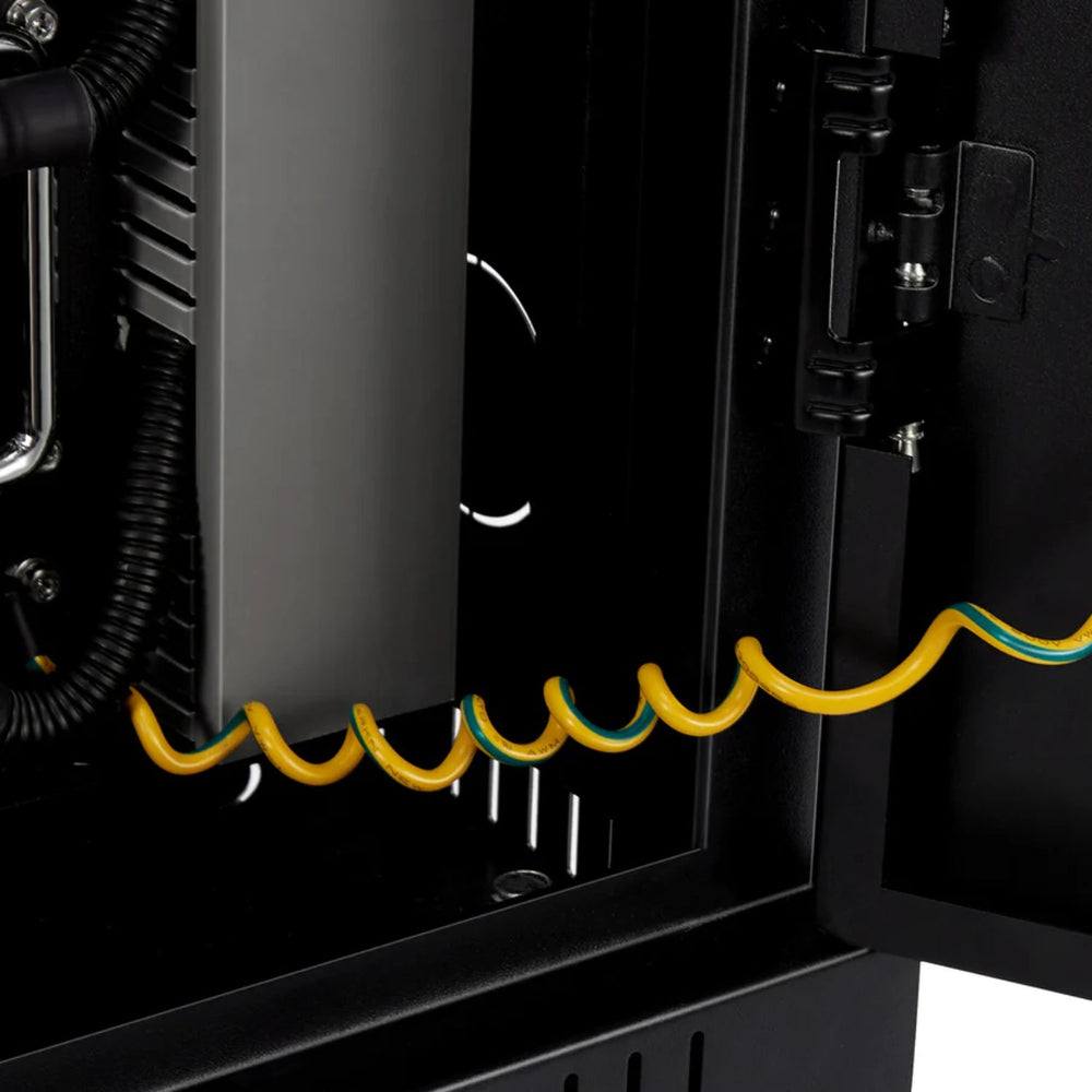 Rich Solar Battery Server Rack for ALPHA 5 PRO close up view