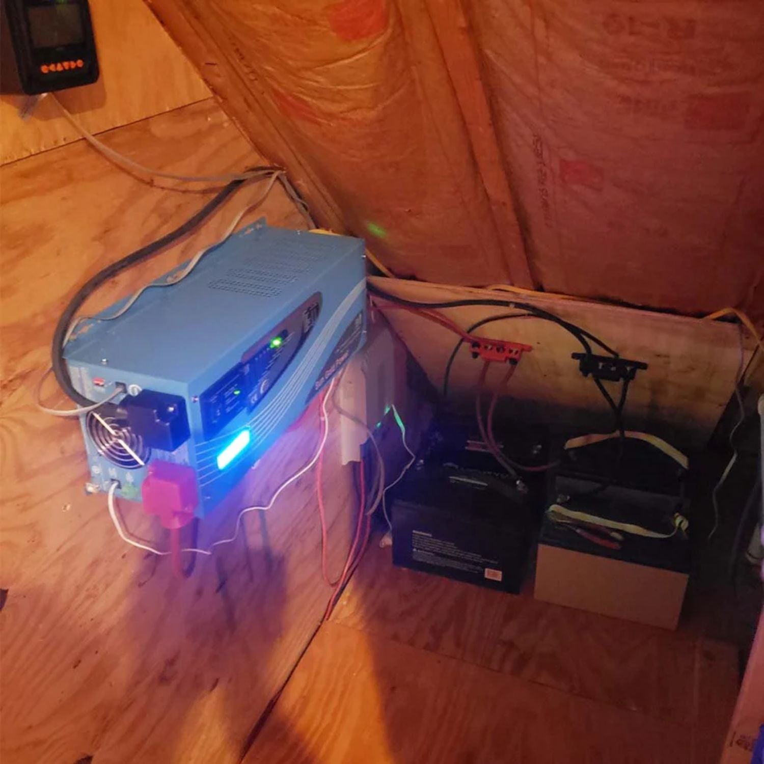 SunGold Power 4000W DC 24V Pure Sine Wave Inverter With Charger when in use