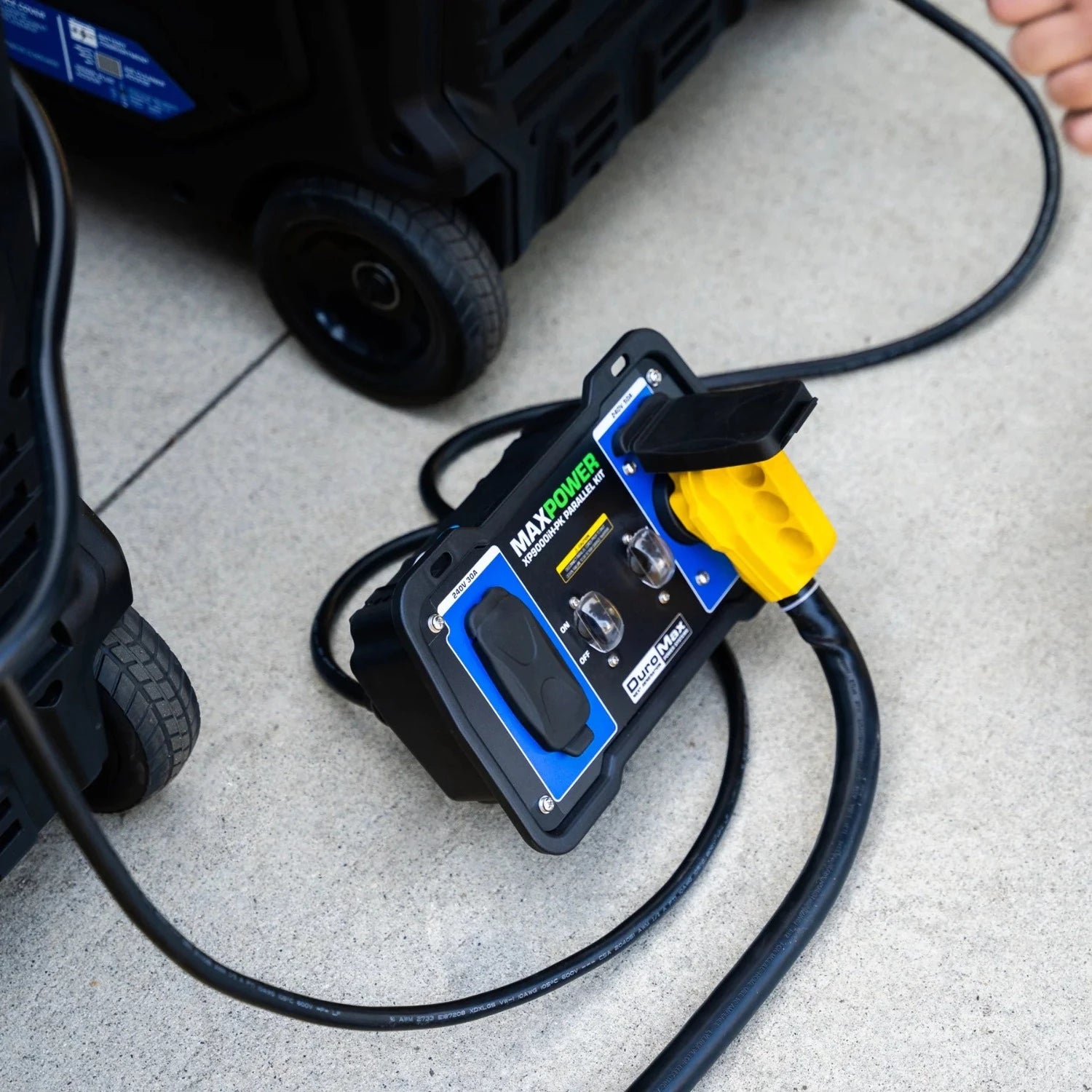Two Generators Plugged Into The DuroMax Inverter Parallel Kit