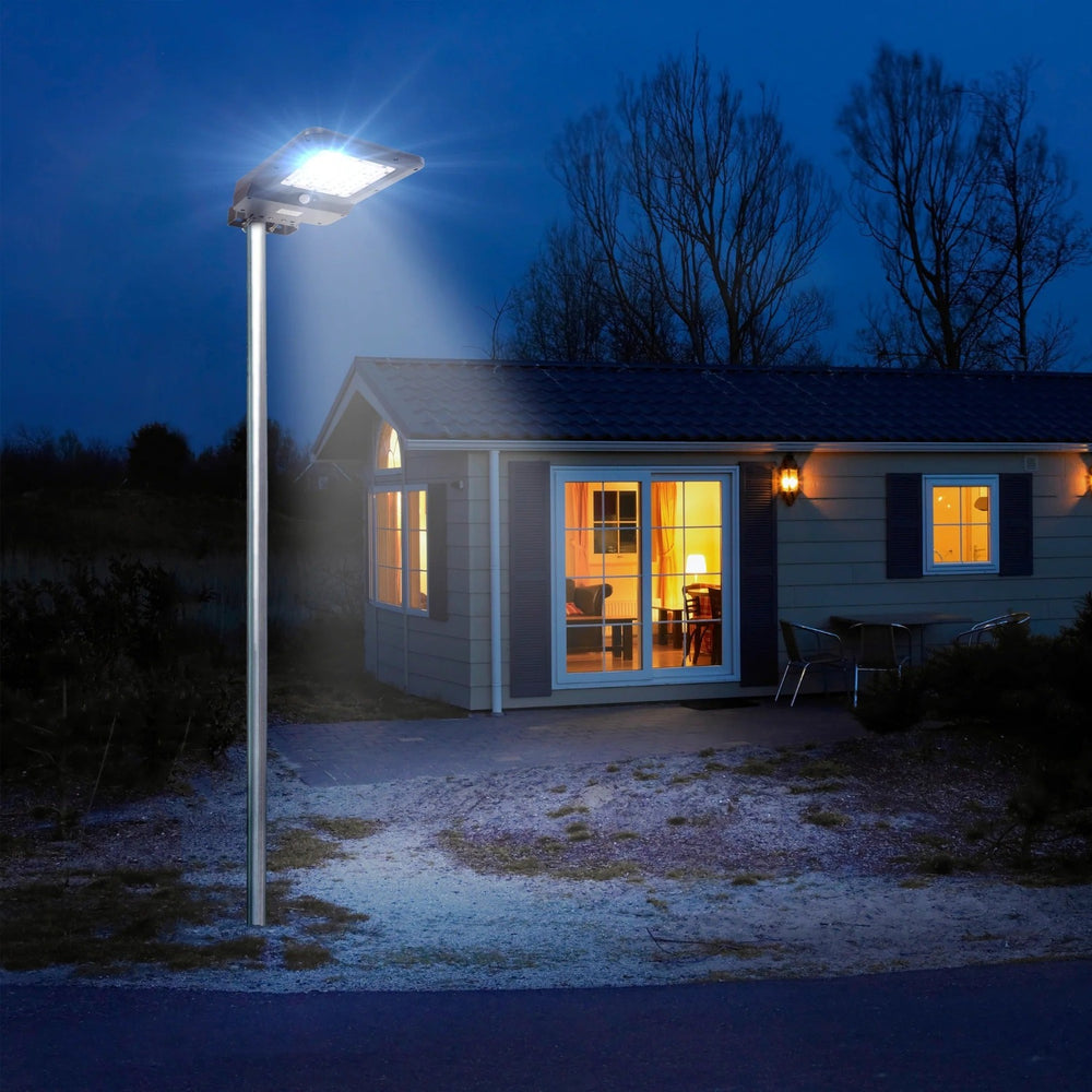 Wagan Tech Solar + LED Floodlight 1000 In A House