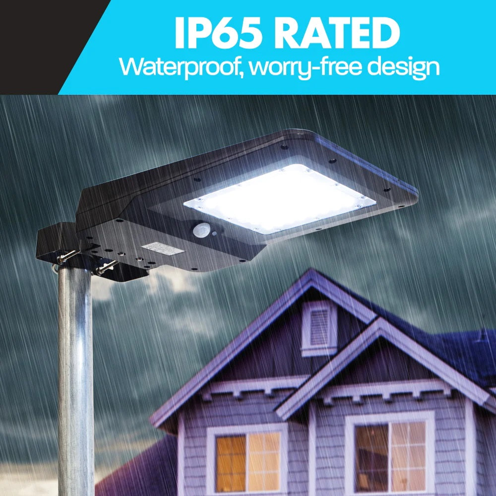 Wagan Tech Solar + LED Floodlight 1600 Waterproof