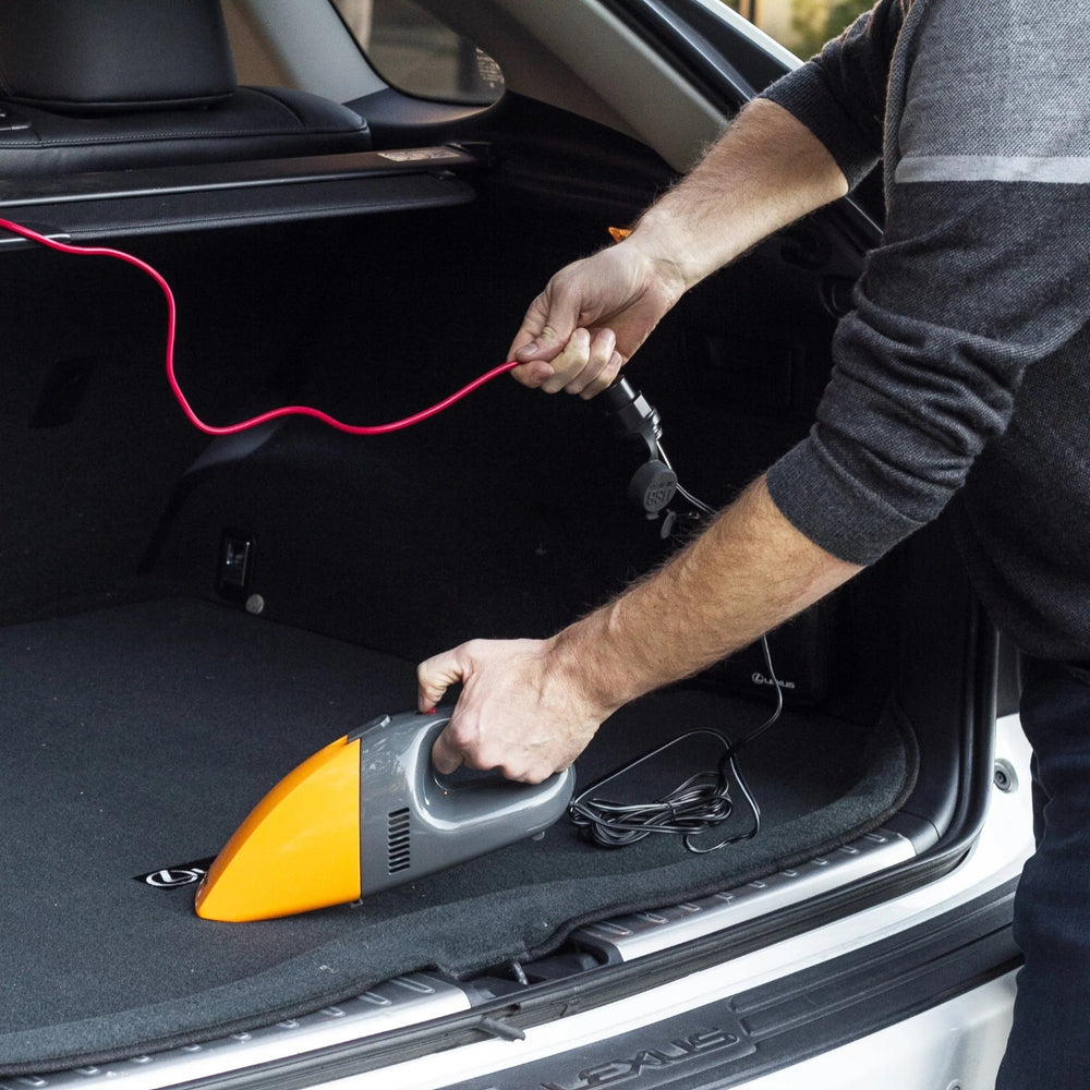 Wagan Vacuum Connected With 12V/24V DC Socket Extension