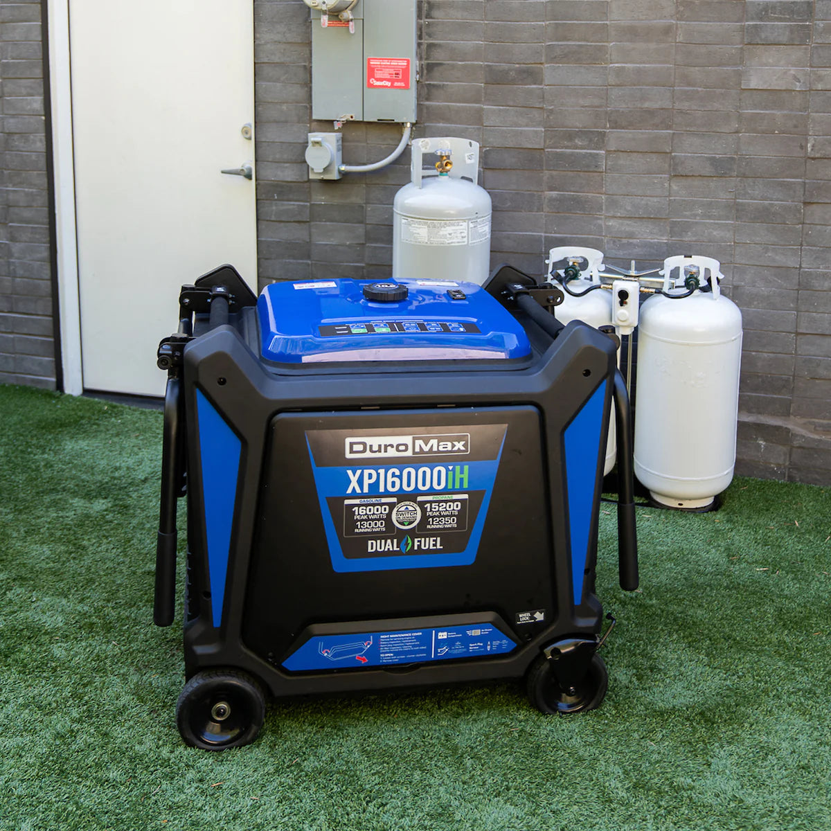 DuroMax XP16000iH Generator With Propane Tanks