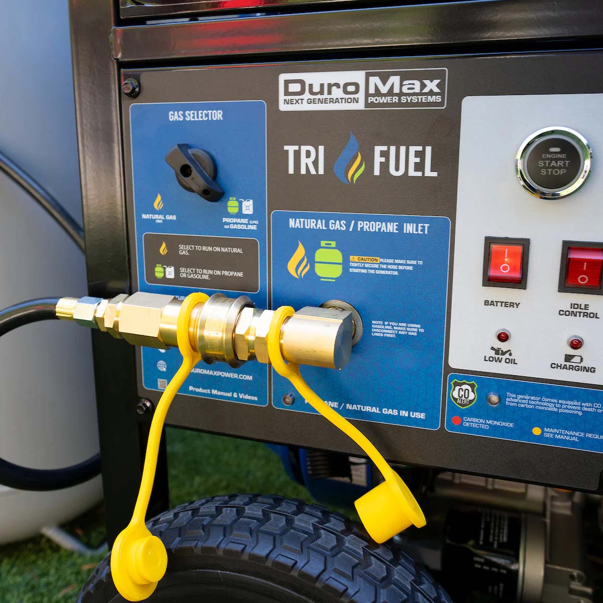 DuroMax XP15000HXT Generator