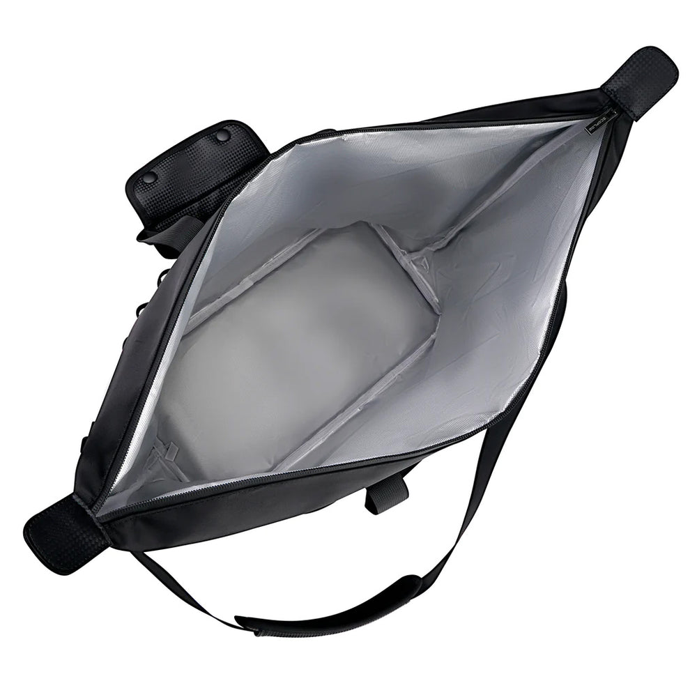 EcoFlow DELTA 2 Waterproof Fashion Handbag Looking Inside