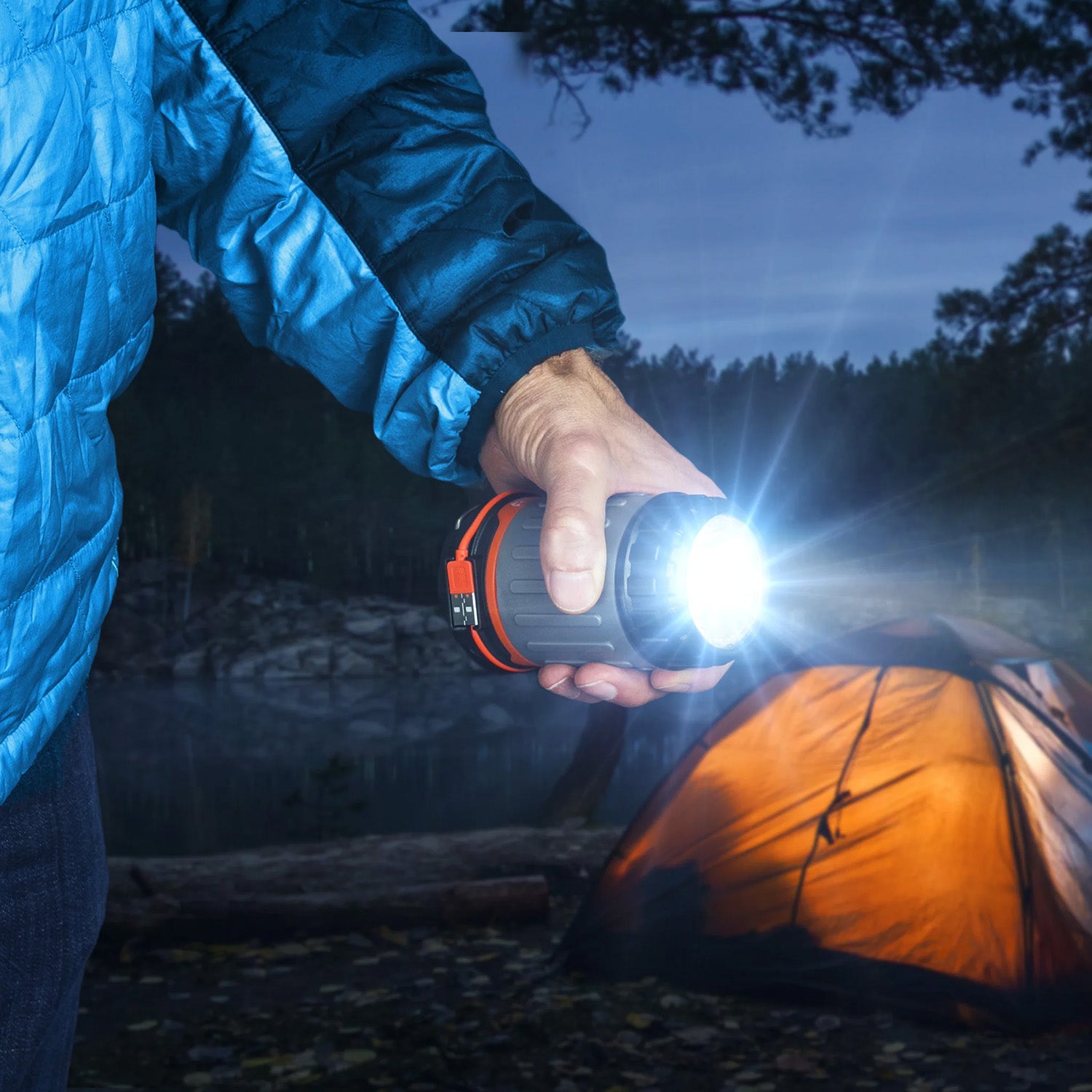 Wagan Brite-Nite Pop-Up USB Lantern For Camping